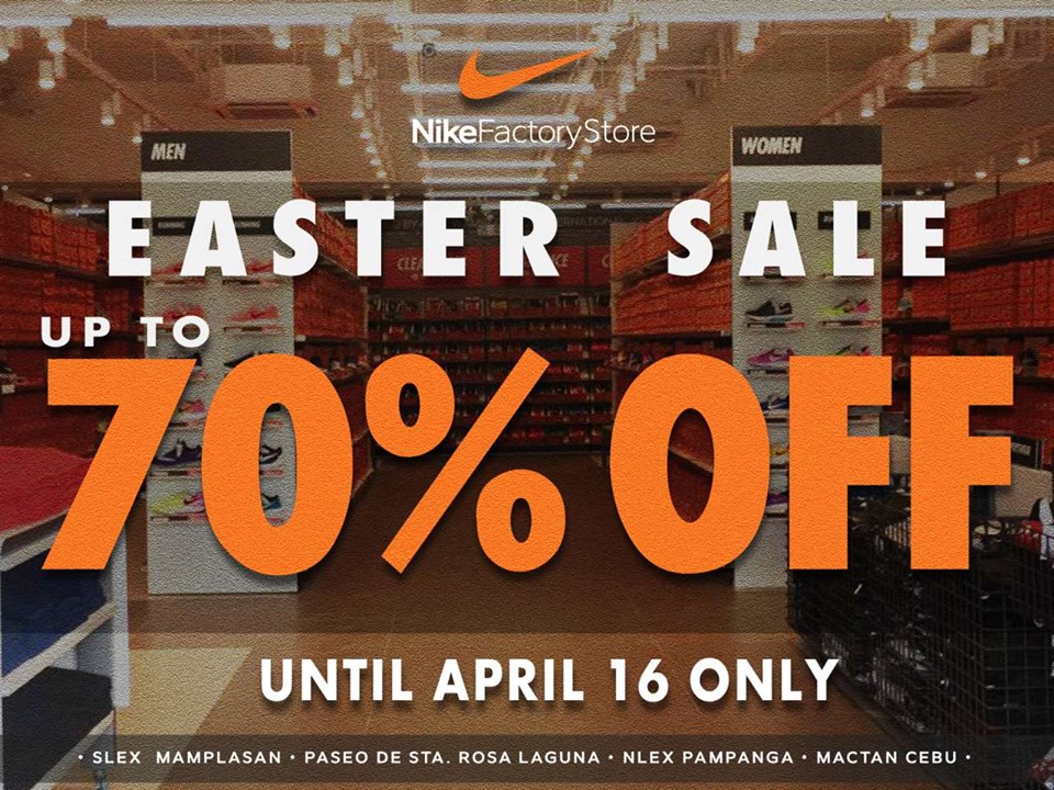 nike store sale photo