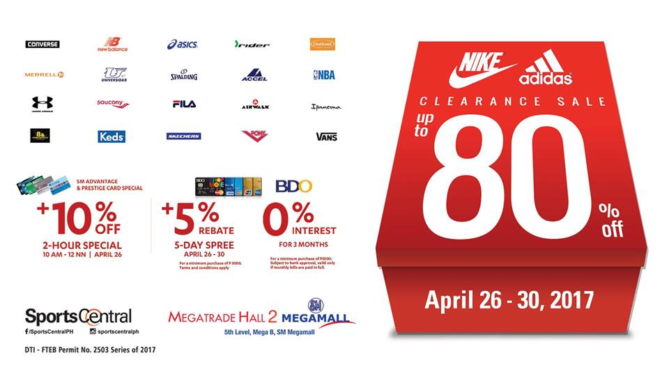SPORTS CENTRAL CLEARANCE SALE: NIKE 